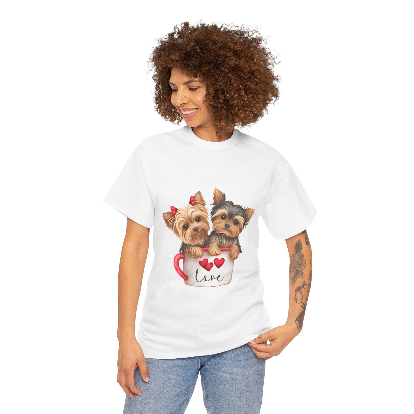 Maglietta Unisex in Cotone Pesante con Cuccioli in Tazza da Caffè – Comodità ed Eleganza per Amanti dei Cani - Aky & Co.