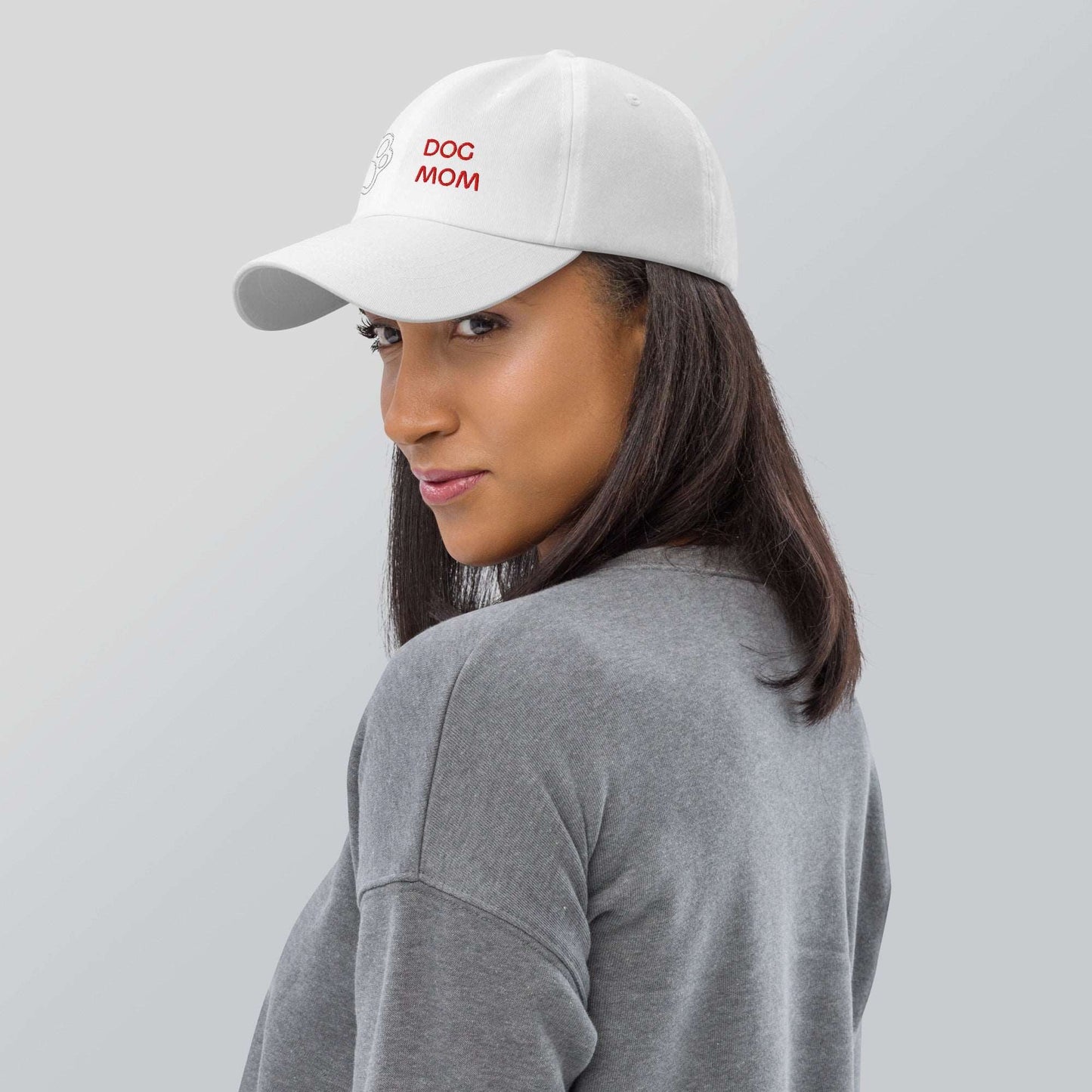Cappellino "Dog Mom" con Visiera Piatta e Cinturino Regolabile – Perfetto per Ogni Donna Amante degli Animali - Aky & Co.