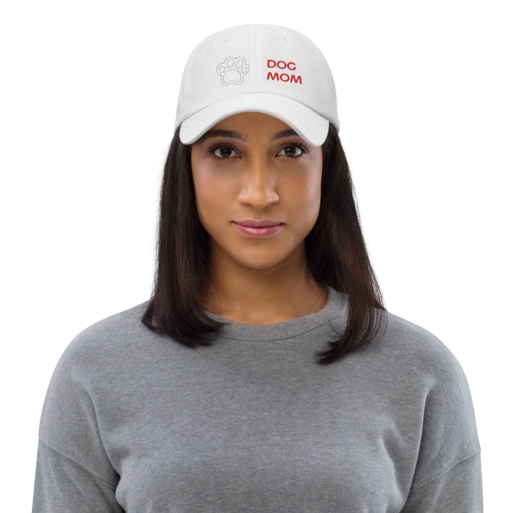 Cappellino "Dog Mom" con Visiera Piatta e Cinturino Regolabile – Perfetto per Ogni Donna Amante degli Animali - Aky & Co.