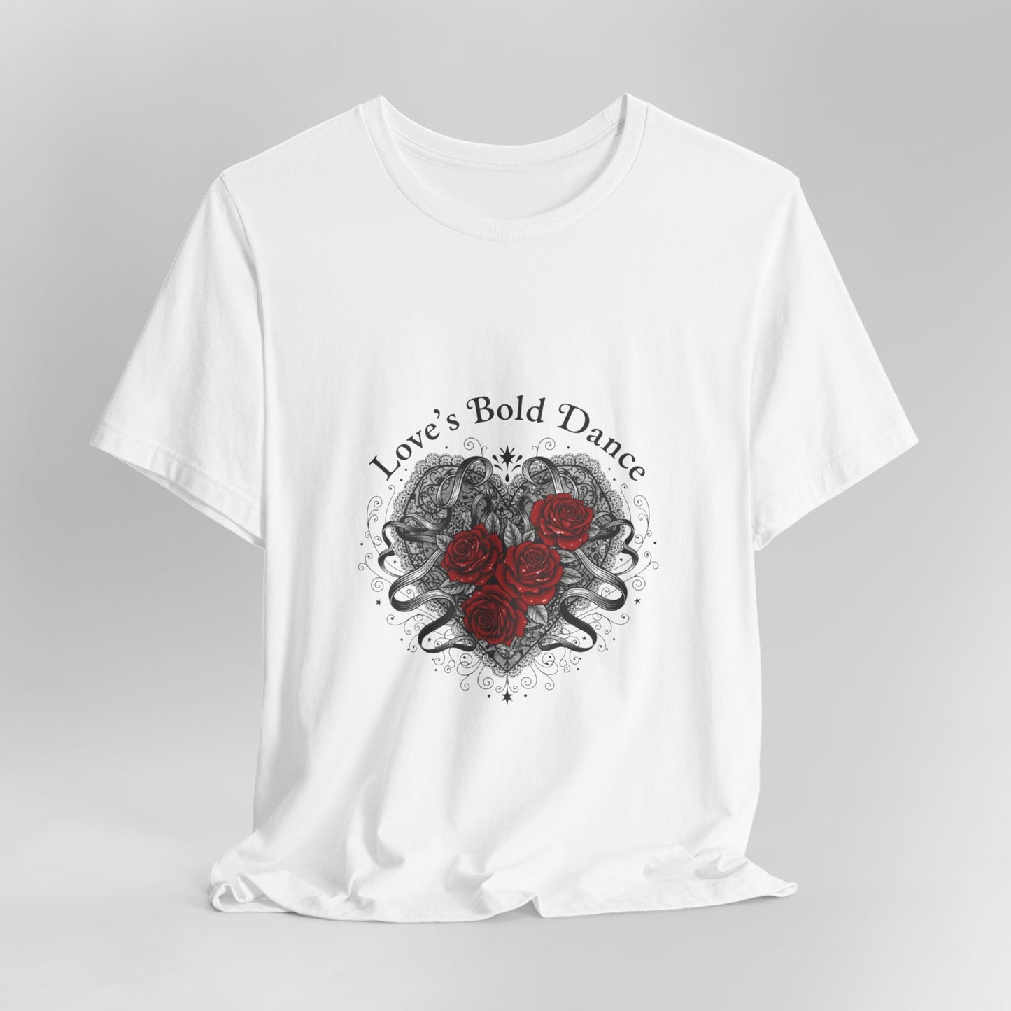 Maglietta gothic con rose disegnate a mano