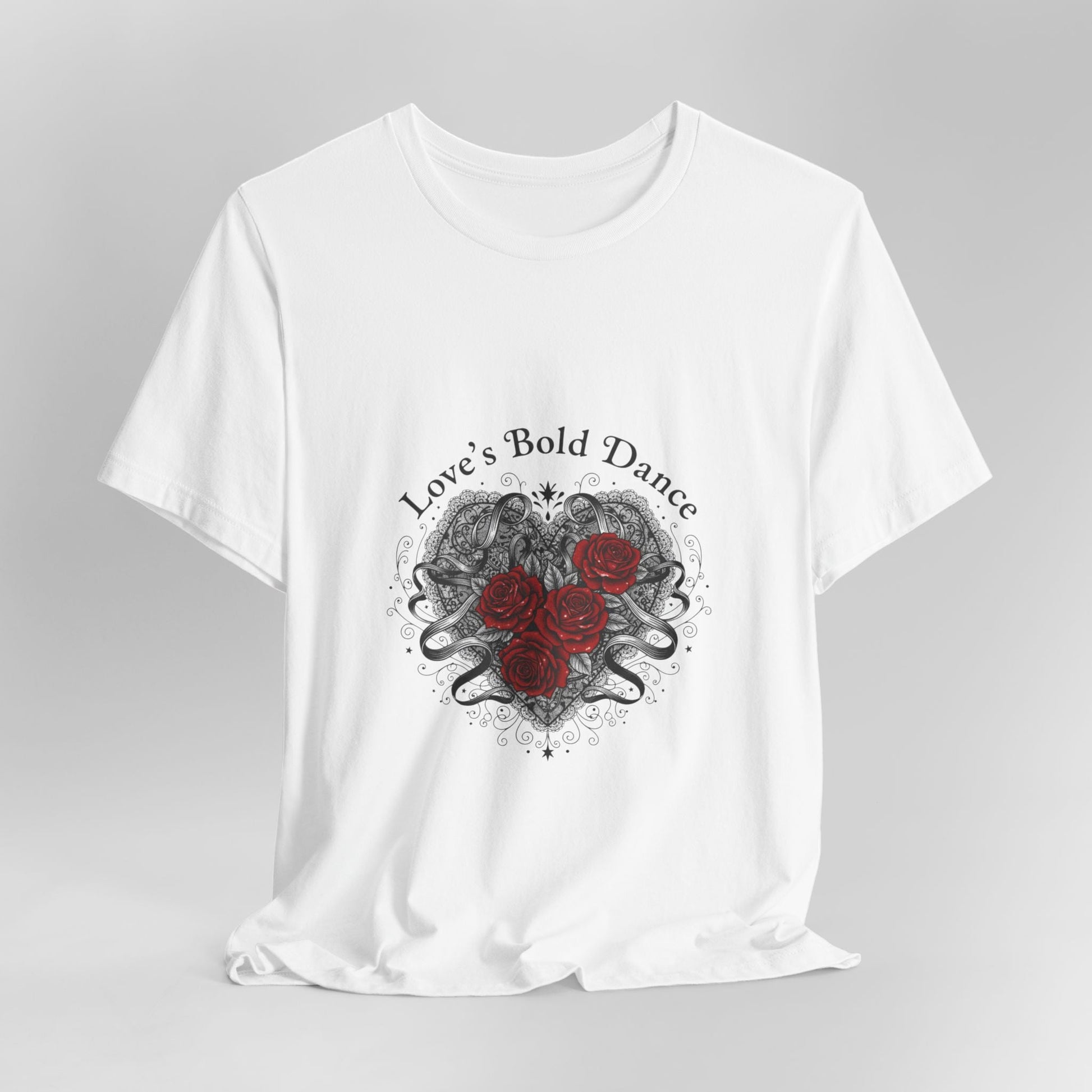 Maglietta gothic con rose disegnate a mano