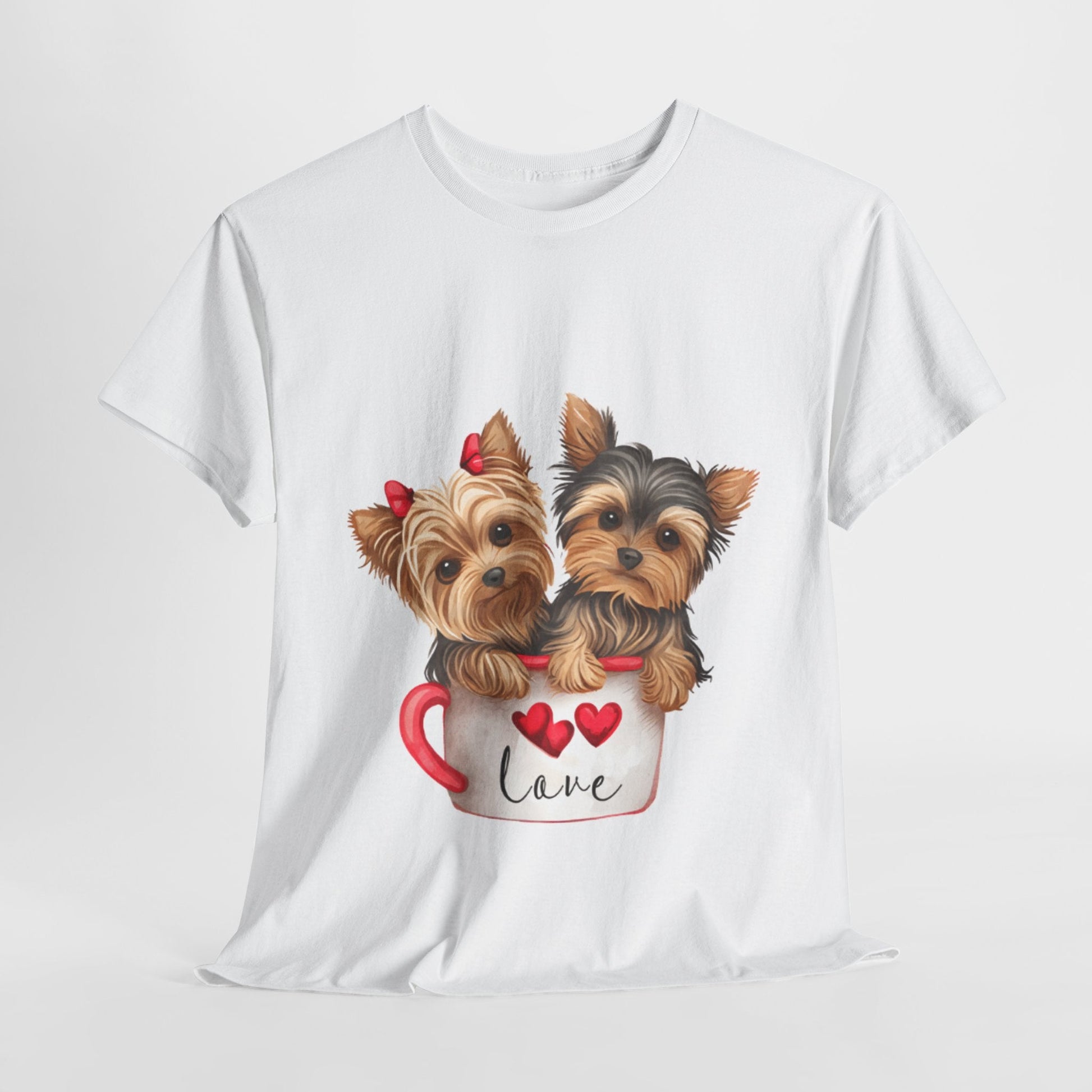 Maglietta Unisex in Cotone Pesante con Cuccioli in Tazza da Caffè – Comodità ed Eleganza per Amanti dei Cani - Aky & Co.