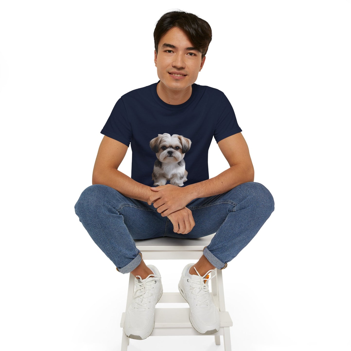 Maglietta Unisex in Cotone Ultra con Design Esclusivo Shih Tzu | AKYCO - AKYCO