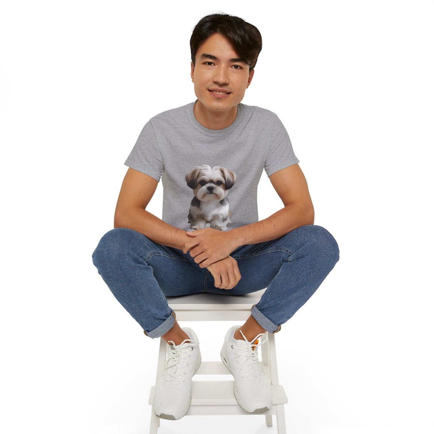 Maglietta Unisex in Cotone Ultra con Design Esclusivo Shih Tzu | AKYCO - AKYCO