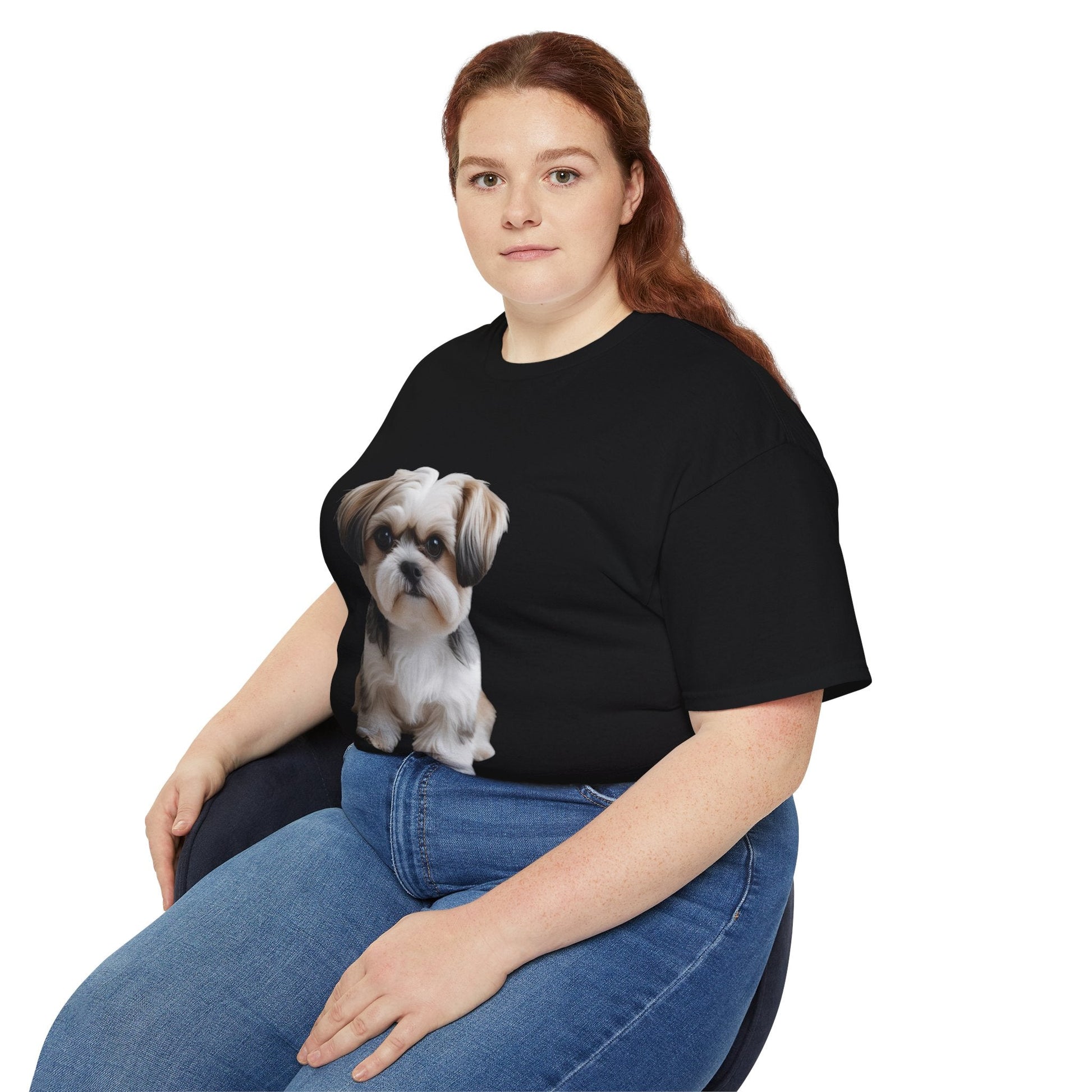 Maglietta Unisex in Cotone Ultra con Design Esclusivo Shih Tzu | AKYCO - AKYCO